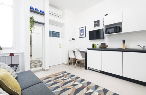 Isola Apartment | Easylife - Practical studio in the Fontana area