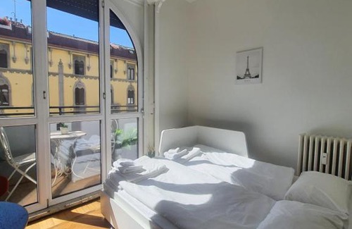 Loreto Apartment | Elegante Monolocale - Pecchio 1930