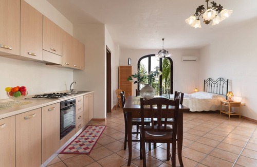 Racale Apartment | Experience Italian flair up close - Monolocale 900