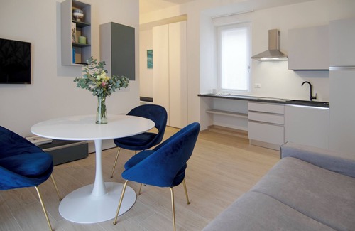 Stresa House | GIGI SUITES&APARTMENTS