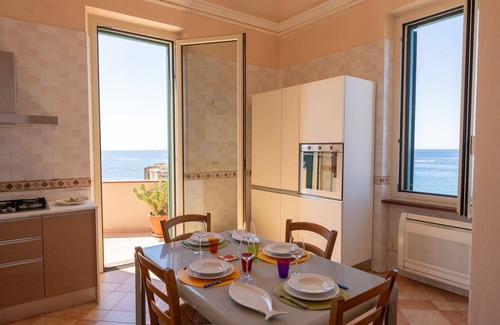 Alghero City Centre Apartment | Gorgeous terrace on the gulf of Alghero