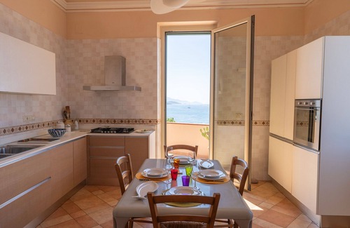 Alghero City Centre Apartment | Gorgeous terrace on the gulf of Alghero