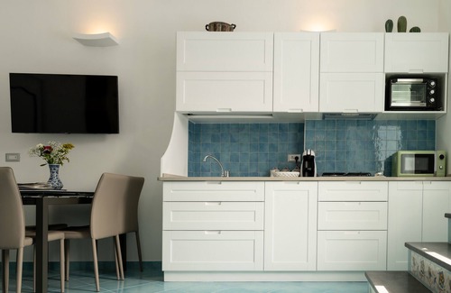Maiori Apartment | GRECALE: AMAZING TERRACE/SEA VIEW - UP TO 5 GUESTS