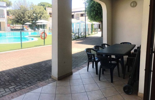 Lido di Spina Apartment | Holiday apartment with outdoor pool