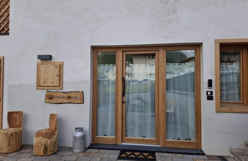 Mezzano House | Holiday Home 'Dimora Zoe' with Mountain View, Shared Garden and Wi-Fi
