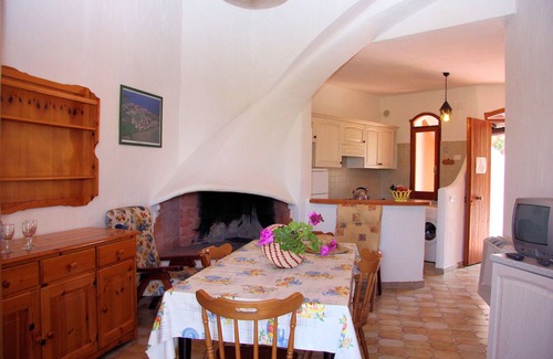 La Ciaccia House | Holiday home on the sea in Sardinia - satellite TV, washing machine and sea view