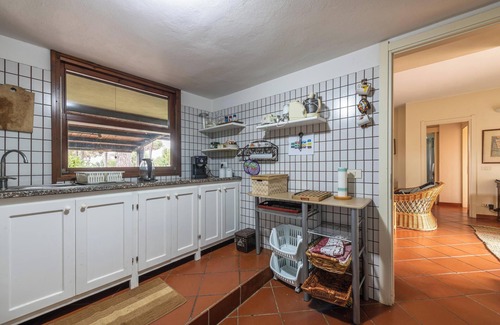 Santa Margherita di Pula House | Holiday Home "Villa Federica" with Sea View, Garden, A/C & Wi-Fi