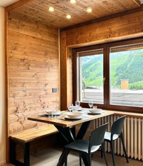 Sestriere Apartment | Hostdomus- Bear Suite