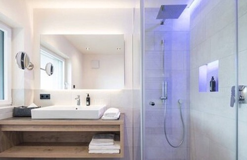 Caldaro Sulla Strada del Vino Hotel | Hotel Torgglhof Kaltern