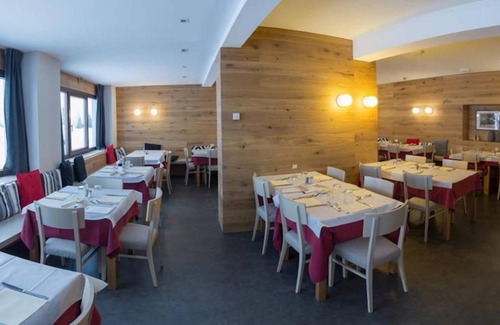 Passo Pramollo Hotel | Hotel ∙ 2 guests