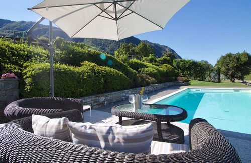 Castelveccana Apartment | Il Lago Blu Loft With Pool, Castelveccana, Italy
