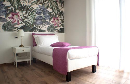 Pontinia House | Il Piccolo Eden