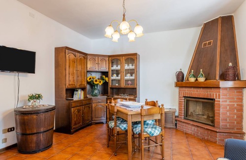 Castelnuovo di Garfagnana Villa | 130 m² Villa ∙ 3 bedrooms ∙ 8 guests