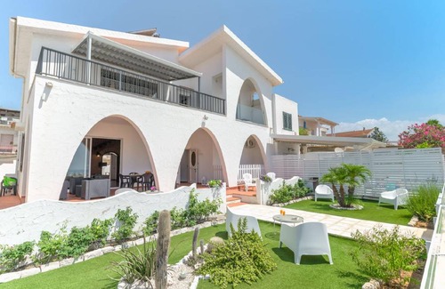 Caucana-finaiti-casuzze-finaiti Nord House | 150 m² House ∙ 4 bedrooms ∙ 8 guests