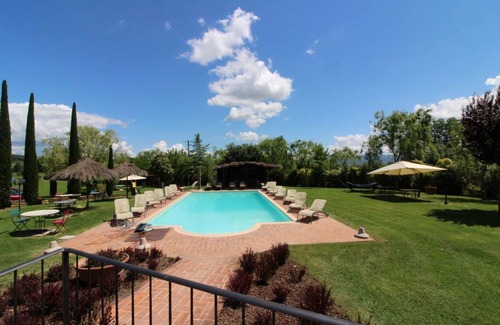 Civitella in Val di Chiana Villa | 400 m² Villa ∙ 8 bedrooms ∙ 16 guests