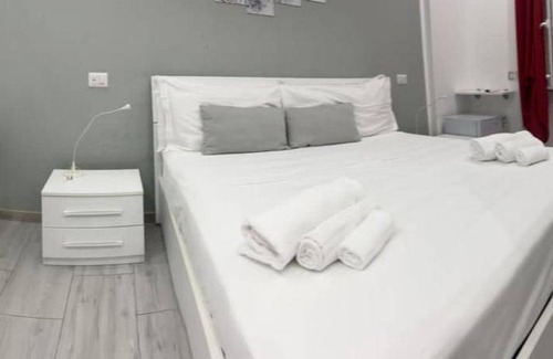 Prenestino-Centocelle Bed & Breakfast | 14 m² Bed and breakfast ∙ 4 guests