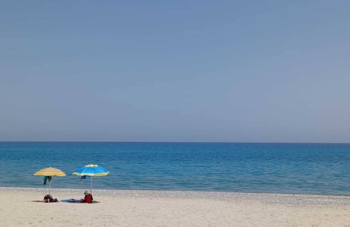 Sant'Andrea Apostolo dello Ionio Apartment | 40 m² Apartment ∙ 1 bedroom ∙ 6 guests
