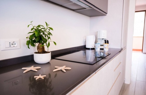 Assenza Apartment | KITE BETH'S HOUSE