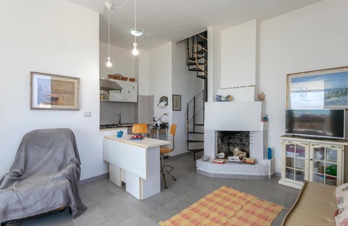 Casuzze House | La Casa in Riva al Mare
