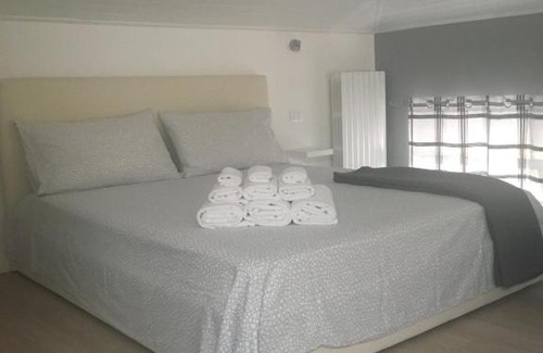 Desenzano del Garda Apartment | La Mansarda di Juliette