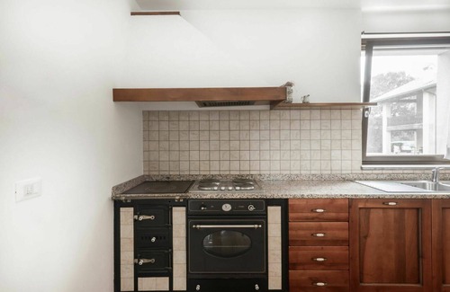Povoletto House | Lovely apartment in villa for 4 guests with pool, A/C, WIFI, TV, terrace and pets allowed