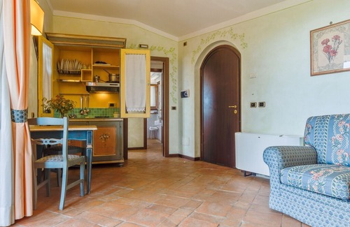 Canalicchio House | Luxurious Holiday Home in Collazzone with Swimming Pool