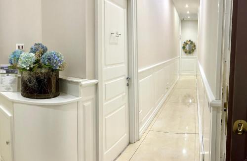 Vomero Bed & Breakfast | MILUAR Relais - B&B - Vanvitelli