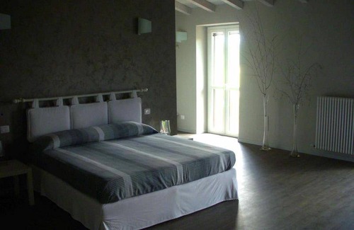 Calvignano House | Motel ∙ 8 guests