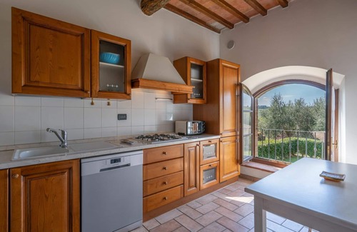 Ponte di Gabbiano Apartment | Nice apartment for 5 people with A/C, WIFI, pool, TV and pets allowed, close to Siena