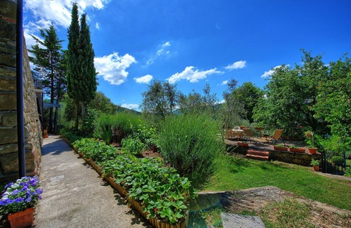 Greve in Chianti Apartment | Nice apartment with WIFI, pool, TV, patio, pets allowed, panoramic view, close to Greve In Chianti