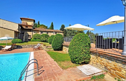 San Casciano in Val di Pesa Apartment | Nice apartment with pool, WIFI, TV, pets allowed and panoramic view, close to Greve In Chianti