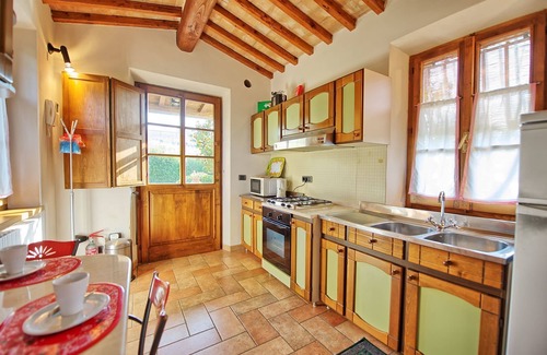 San Gimignano Apartment | Nice apartment for 2 guests with pool, WIFI, A/C, TV and panoramic view