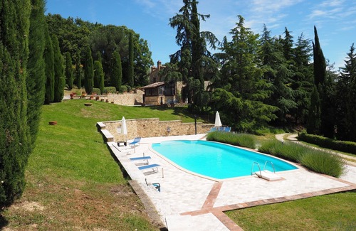San Gimignano Apartment | Nice apartment for 2 people with pool, WIFI, close to San Gimignano