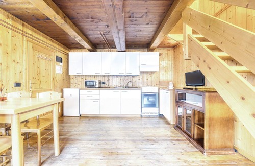 Macugnaga Apartment | Nice apartment for 4 people with TV, balcony, pets allowed and panoramic view