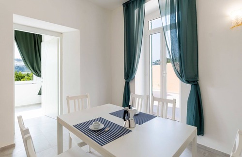 Bussana Apartment | Nice apartment for 6 guests with WIFI, A/C, TV, terrace and pets allowed