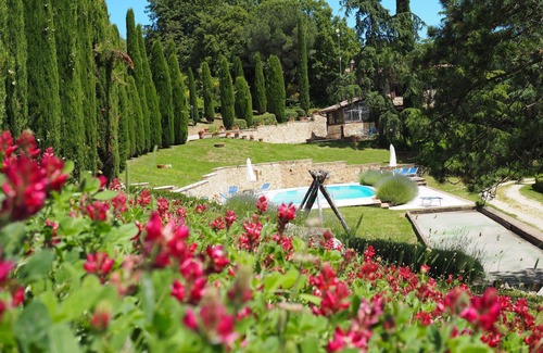 San Gimignano Apartment | Nice apartment for 6 people with WIFI, pool and panoramic view, close to San Gimignano