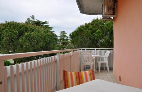 Bibione Lido dei Pini Apartment | One-bedroom flat with balcony and AC