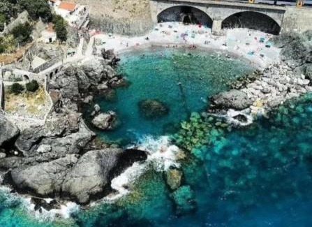 Costa Hostel | Ostello ninin de ma'