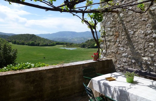 Spoleto Apartment | Panoramic holiday apartment Torre Colombaia 4+2 pax