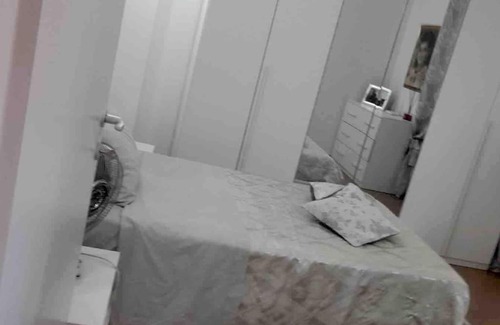 Zona IX Acqua Vergine Apartment | piano terra con giardino