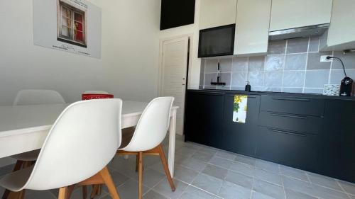 Ameglia Apartment | plumbago blue