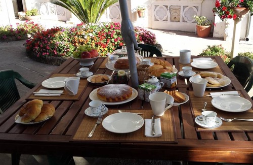 Cava de' Tirreni Resort | Private room ∙ 3 guests