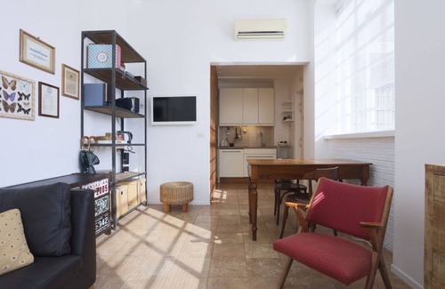Naples House | Red Bridges Sunny Apartament