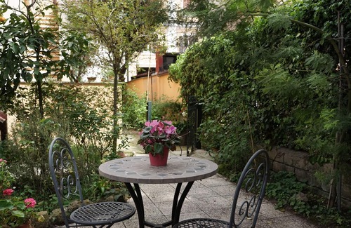 Gianicolense Apartment | ROME: GIANICOLO GARDEN romantic near Trastevere, St. Peter's, historic center