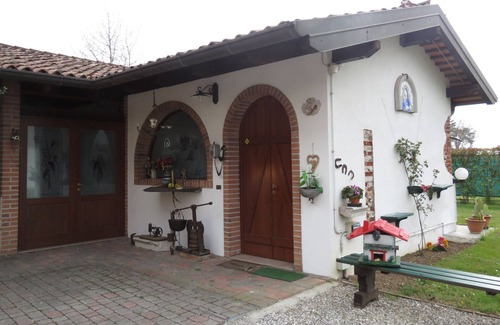 Udine House | Room 'Maria Stella' with Shared Garden, Wi-Fi and Air Conditioning