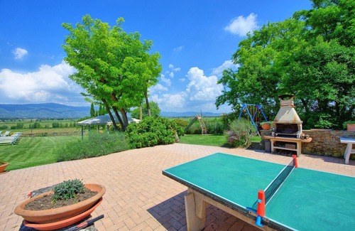 Fratticciola Villa | Stunning private villa with hot tub, private pool, A/C, WIFI and panoramic view, close to Cortona
