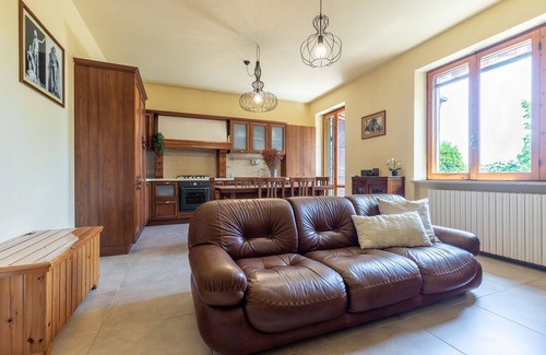 Urbisaglia House | Stunning private villa for 7 people with WIFI, private pool, TV, patio and panoramic view