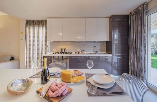 Stiava House | Stunning private villa for 4 people with hot tub, A/C, WIFI