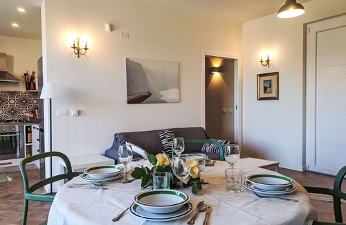 Monreale Villa | Stunning private villa for 6 guests with WIFI, A/C, private pool, TV, terrace and pets allowed