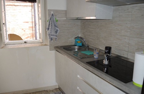 Potenza Picena House | Vacation home the Buchetto in Potenza Picena. Relaxation in historic center